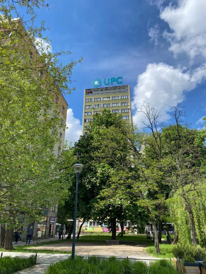 Apartment Sweet Life Next To Metro Station Warschau